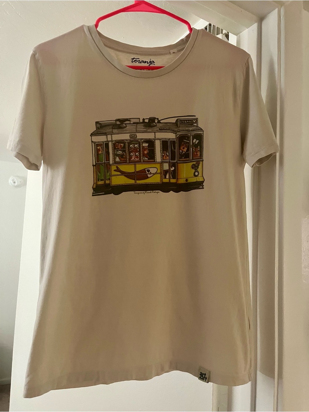 Organic cotton artsy tee shirt